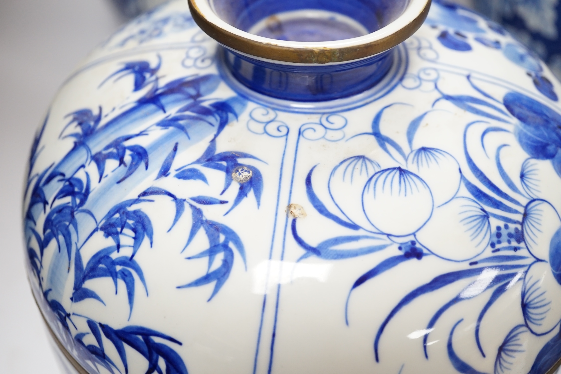 Two pairs of Japanese Arita blue and white bowls and covers, largest 27cm